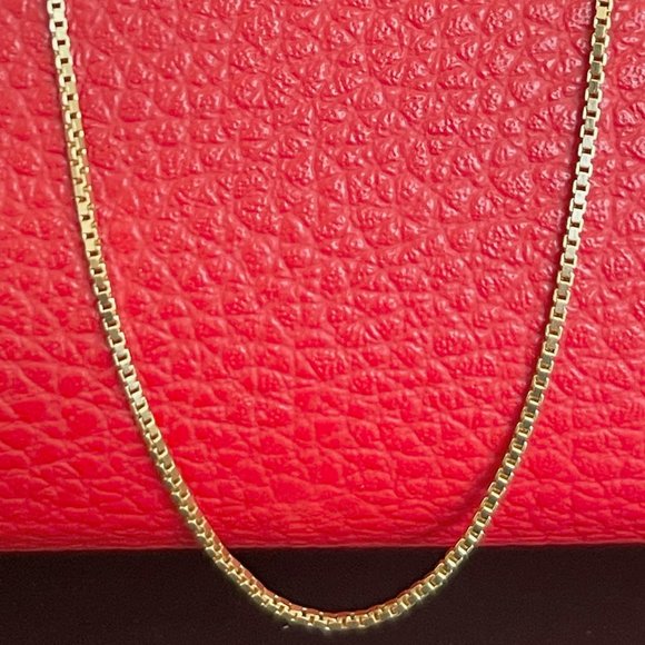 Solid 14K Gold Box Chain Necklace, 3.04 gr. /1 mm, / 18 inch. - Picture 14 of 17